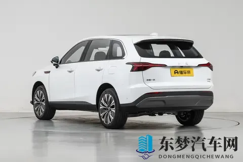 红旗HS6 PHEV将于11月15日正式启动预售 搭载全新一体式双联屏-1