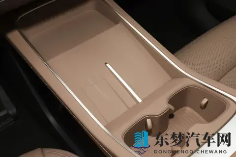 中型纯电SUV市场络绎不绝，一步到位的乐道L60的产品力可长期家用-3