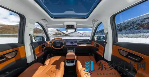 10万级SUV也玩“双前脸”,奇瑞这次真的摸透了中国家用车的密码-2