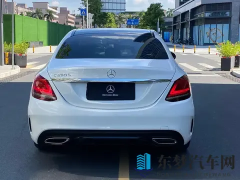 15万多拿下奔驰C级，豪华品牌入门之选？-3