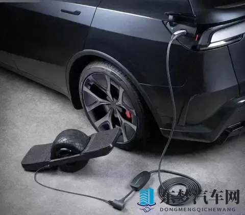 特斯拉悄悄开外放电,用户懵了,车企玩的是什么套路-1