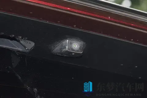 2858 万魏牌高山 7 正式上市：年轻家庭的激光雷达 + 二三排共轨体验-2