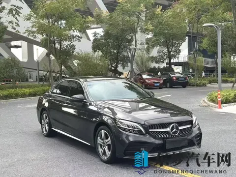15万多拿下21年奔驰C级，豪华品牌触手可及？-1