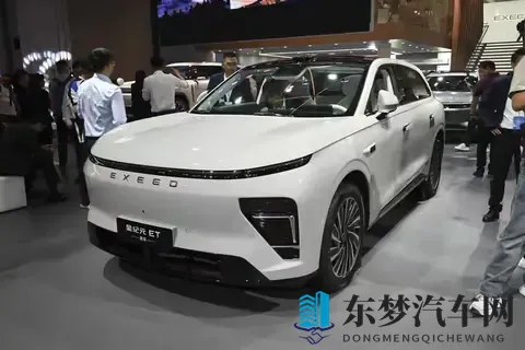 告别续航焦虑！星纪元ET用1615km续航和445%热效率说服了我-2