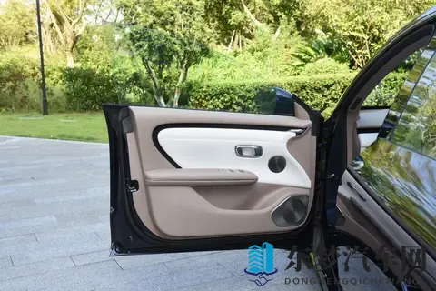 务实家庭的智慧之选：深度体验长安启源A06 510Pro-1