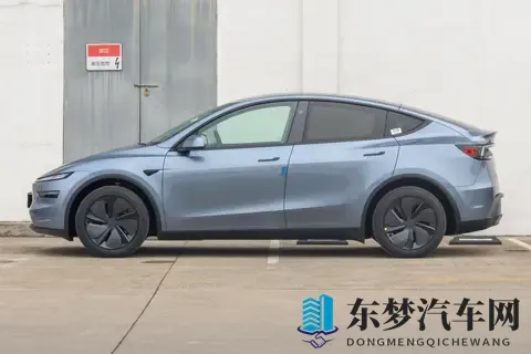 特斯拉 Model Y 长续航后驱版上市 821km 续航 + 三元锂直击续航焦虑-3