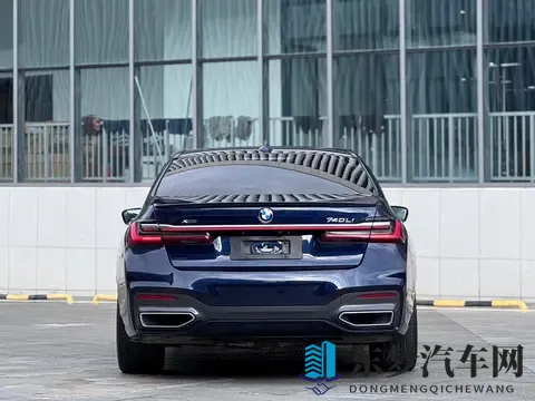 蓝色宝马740Li：2年车龄，6万公里，行政座驾569万-3