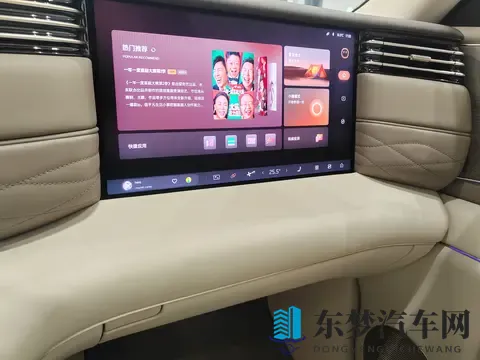 智己LS9实体店看车体验——不愧是上汽旗舰-3