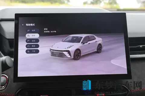 吉利终于又放大招，10万级的燃油车进阶上市，竟然用上20T+8AT-1