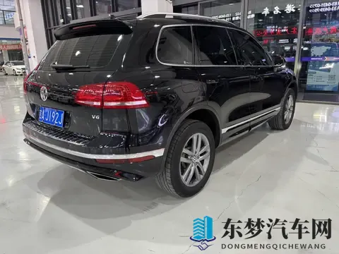 16万多拿下大众途锐，V6引擎+四驱，硬派越野也能家用-2