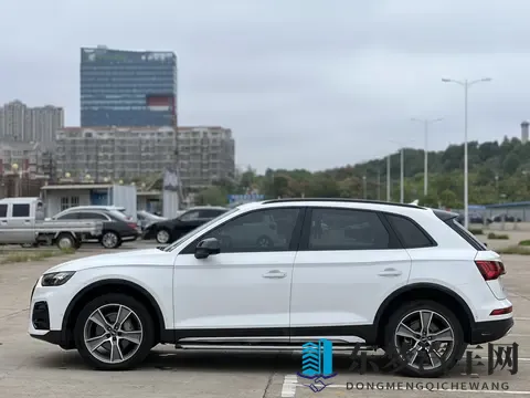 20万出头,圆你豪华SUV梦——一手奥迪Q5L-3