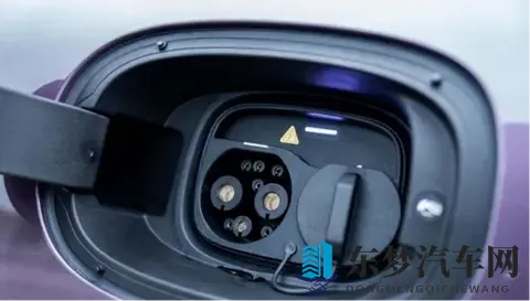 长安启源A06今晚19:00定价，激光雷达+后排通风配置拉满-1