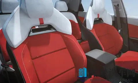 搅动纯电市场，8万起售带通风加热！MG4后排座椅容积1362L-2