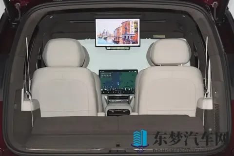 1300km 续航 + 零重力座椅！腾势 N8L 把家庭 SUV 的舒服焊死了-1