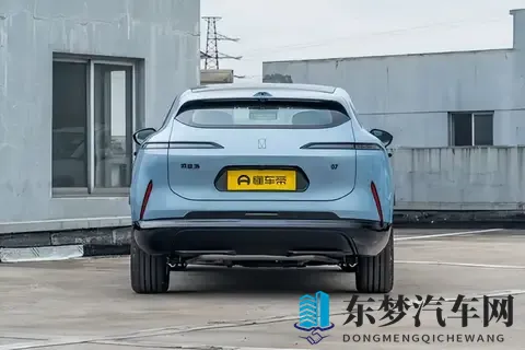 2026款阿维塔07打出“智能豪华”底牌，你怎么选？-1