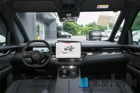 家用MPV选什么？实拍极氪009，宜商宜家实力派-3