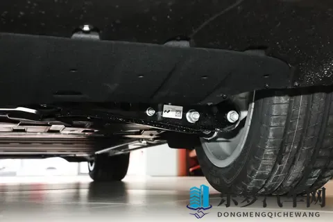 乐道L60深度体验：25万级SUV的四大争议点，你选哪边？-1