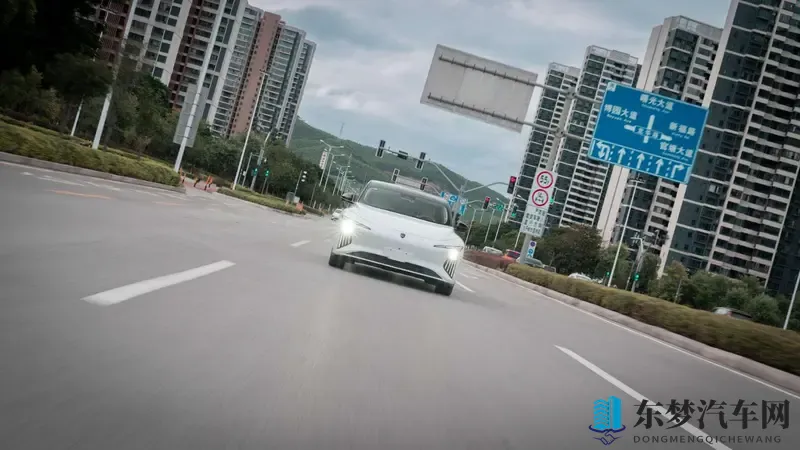 露营新选择！2026款星海S7超大空间秒变舒适双人床