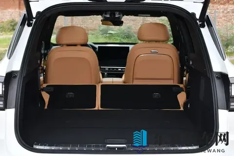 领克09 2026款 20T 四驱探索版Ultra车型的体验如何？-1