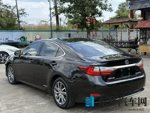 雷克萨斯ES：15万公里仍优雅，混动豪华座驾值得拥有？-2