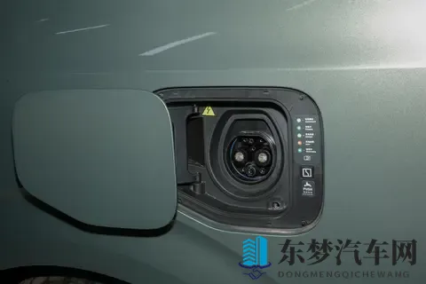 50万买极氪009，还是埃尔法？开完才知道，什么叫降维打击-1