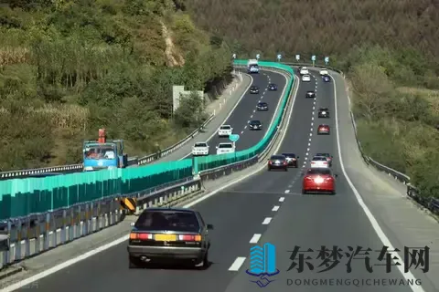 为何500公里的高速,600公里续航的电车不能一次性跑完?-2