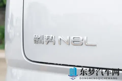 预算30万买六座SUV别纠结！39秒破百，1300公里续航，看它就够-2