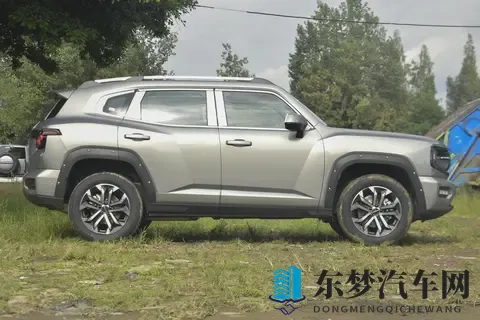 自主品牌燃油中型SUV对比,捷途X70L和哈弗大狗PLUS该如何选择?-1