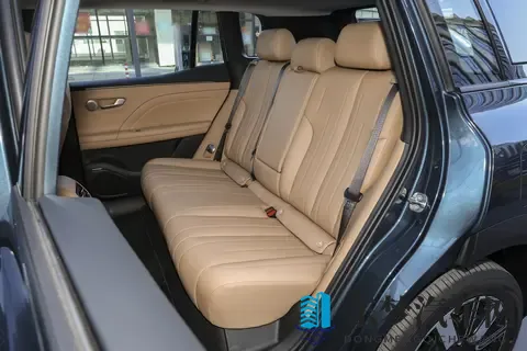 亏电油耗55L，续航1240km！AION i60增程版：20万配置竟卖12万多-2