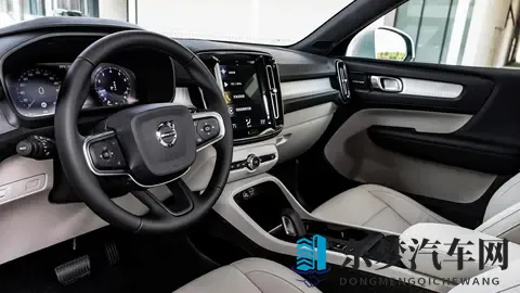 第215期：到底是谁在买沃尔沃XC40？-2