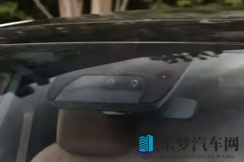 家用纯电SUV怎么挑？试过乐道L60，续航、空间都挺实在-2