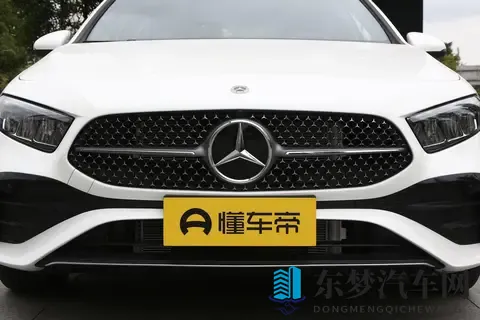 奔驰 A 级 A 180 L 和 A 200 L 时尚型怎么选 多方面对比给答案-3