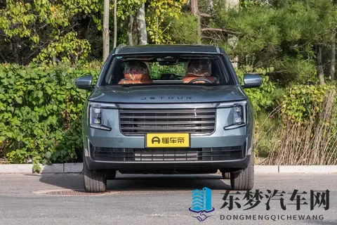 奇瑞放大招了！全系大五座或舒享大七座，全家出游不局促，这车香-2