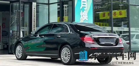 25万喜提行政座驾，二手奔驰E300L诠释豪华舒适！-1