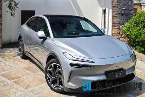 这里精品：豪华轿车、家用轿车、新能源、跨界SUV，盘点几款热门车型-2