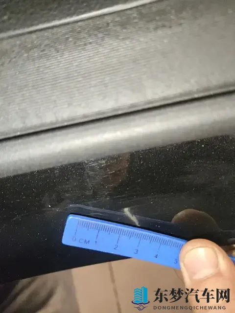 研究：电动汽车制造碳排放高于燃油车30%，但运行后优势显现