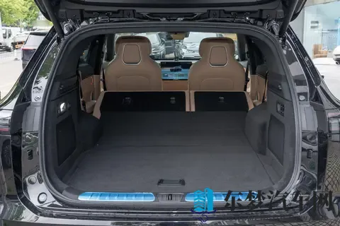 科技与实用并重：星纪元ET增程版Pro的全面解析-3