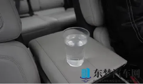 18岁以下禁止下载的软件：未成年人慎用：揭秘汽车软件安全风险-2