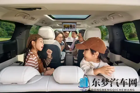 钟欣潼无码囗交：娱乐圈惊爆：钟欣潼私密视频流出，引发热议-1