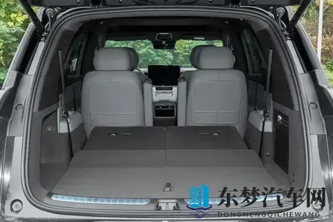 腾势N8L DM：52米大车，居然好开成这样！-1