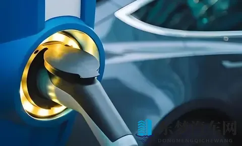 电车鄙视链真相：30万年薪的人买油车，300万年薪的人开电车