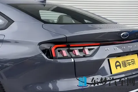 跑了1万公里后才发现，这类B级车真能做到动力和省油兼得-3