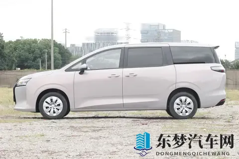 10万级MPV，五菱星光730：大空间+三动力，家庭出行真香之选！-1