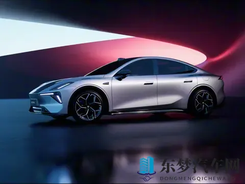 份额连续三月下滑，理想转战纯电，增程要亡？明年这些车要出大招-2