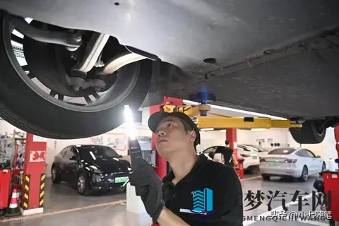 二手车（九成新）低价之谜：看似捡漏，实则藏着三重真相