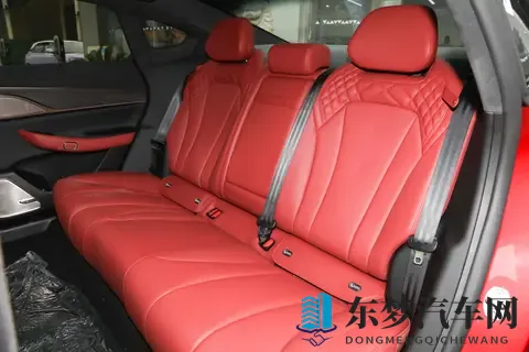 “云台底盘”是啥体验？星纪元ES：15万级给你50万的底盘质感-2