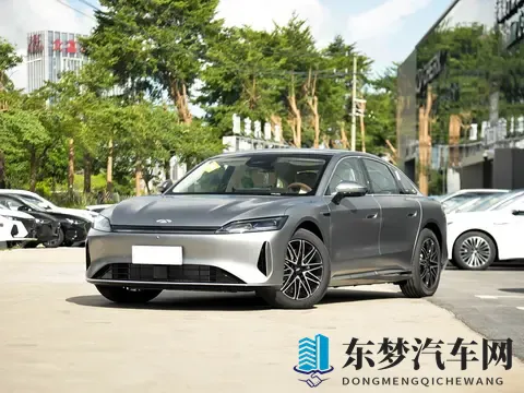 全新插混中大型车即将上市！配四座布局+激光雷达，搭双电机四驱-1