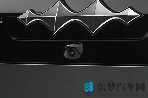 方程豹钛 7 深度体验:20 万级大五座 SUV,凭什么圈粉家庭用户?-3