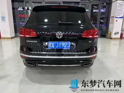 16万多拿下大众途锐，V6引擎+四驱，硬派越野也能家用-1