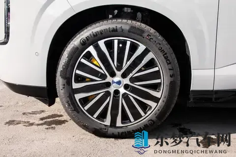 腾势N8L DM：52米大车，居然好开成这样！-2